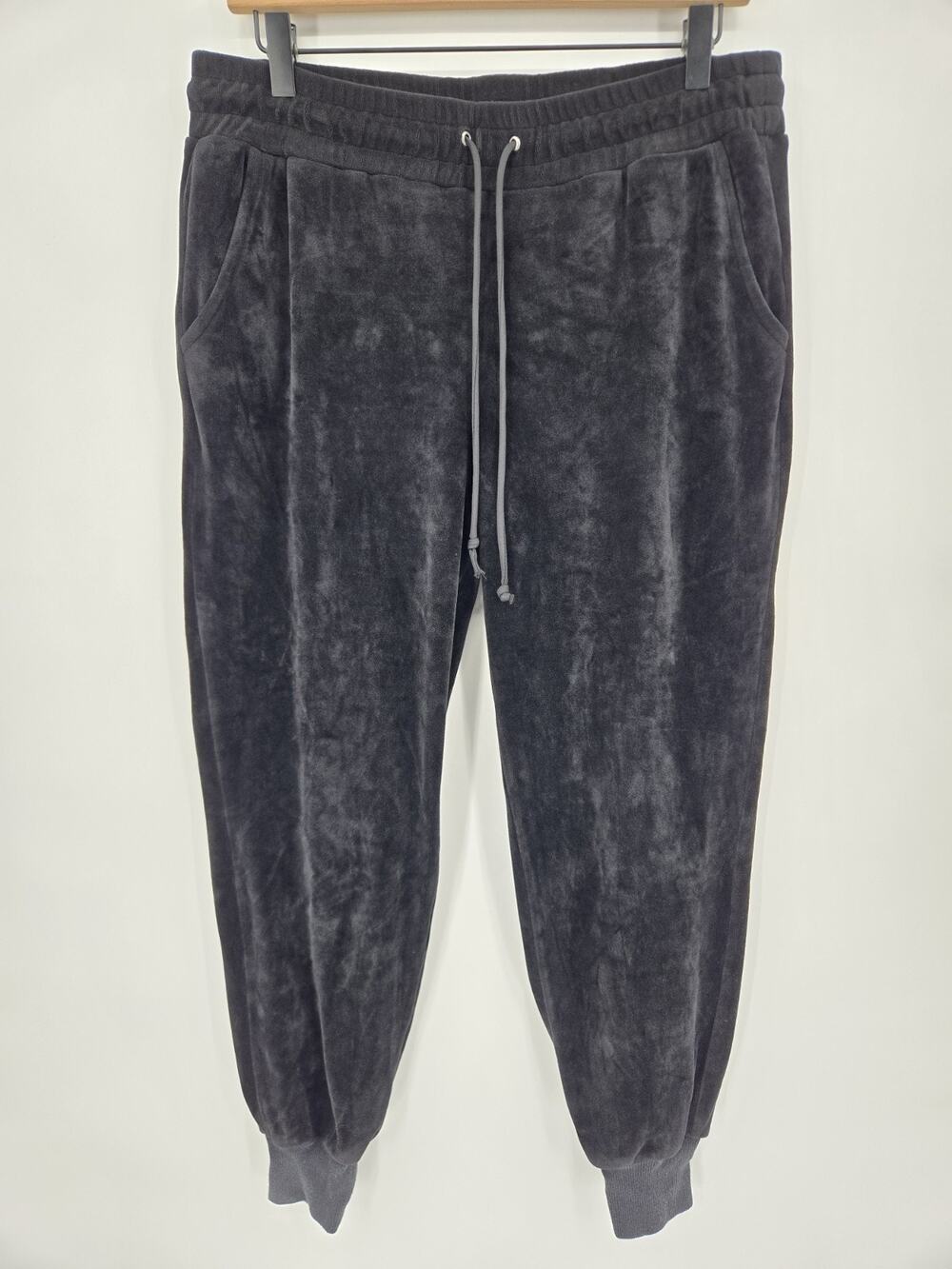 Harlowe & Graham Crushed Velvet Pull On Jogger Pants Black Chic Loungewear MED